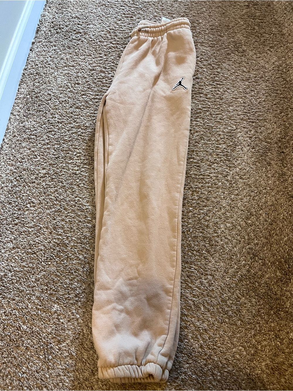 Jordan Kids Tan Fleece Joggers with Jumpman Logo